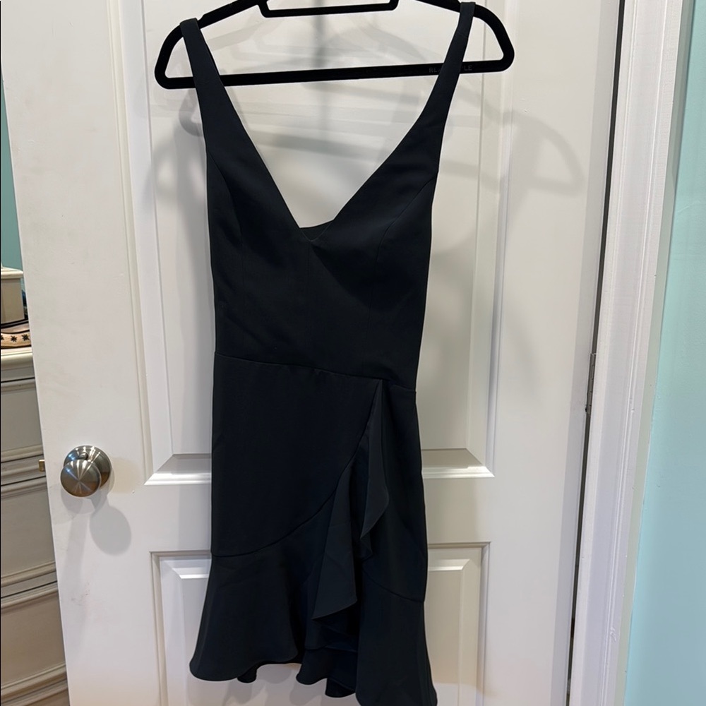 Elegant Black Sleeveless Dress